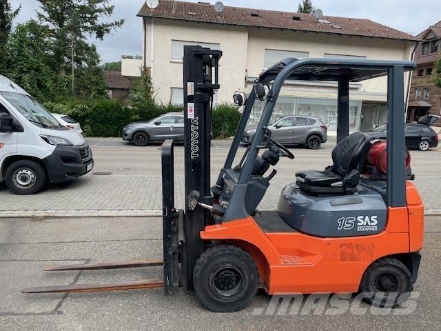 Toyota 42-7FGF15 LPG (dujiniai) krautuvai