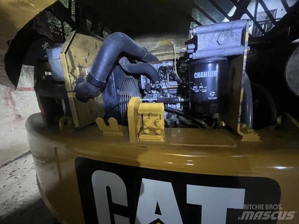 CAT 307 D Vikšriniai ekskavatoriai