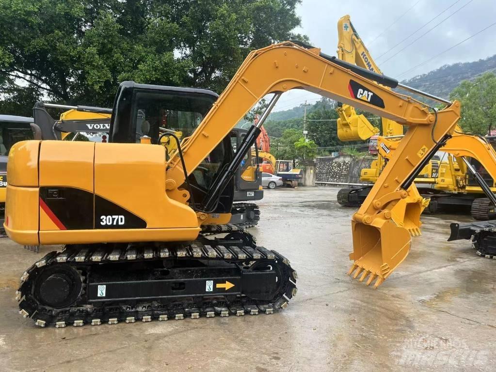CAT 307 D Vikšriniai ekskavatoriai