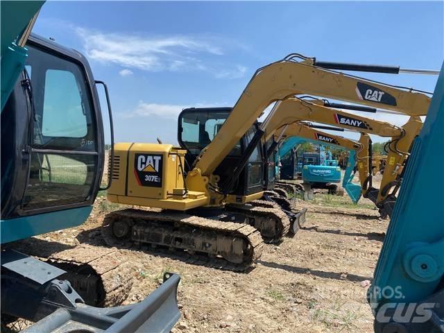 CAT 307E2 Vikšriniai ekskavatoriai
