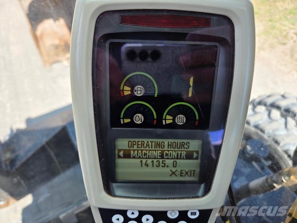 CAT M322C Ratiniai ekskavatoriai