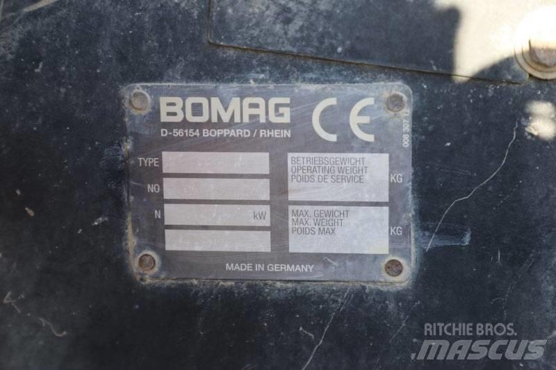 Bomag BW 225 D-3 Porinių būgnų volai