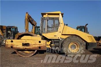 Bomag BW 225 D-3 Porinių būgnų volai
