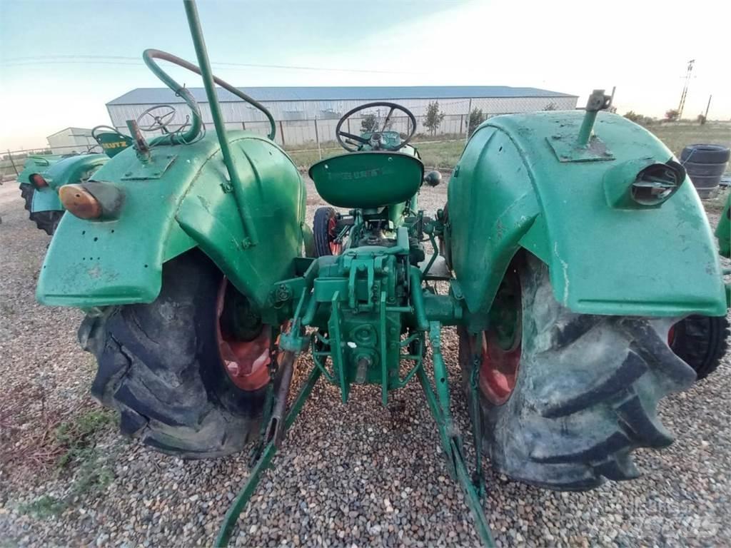 Deutz-Fahr D 40 Traktoriai