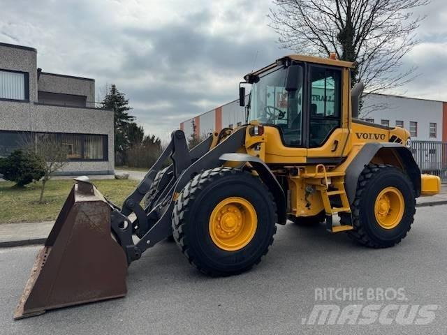 Volvo L 60 F Naudoti ratiniai krautuvai