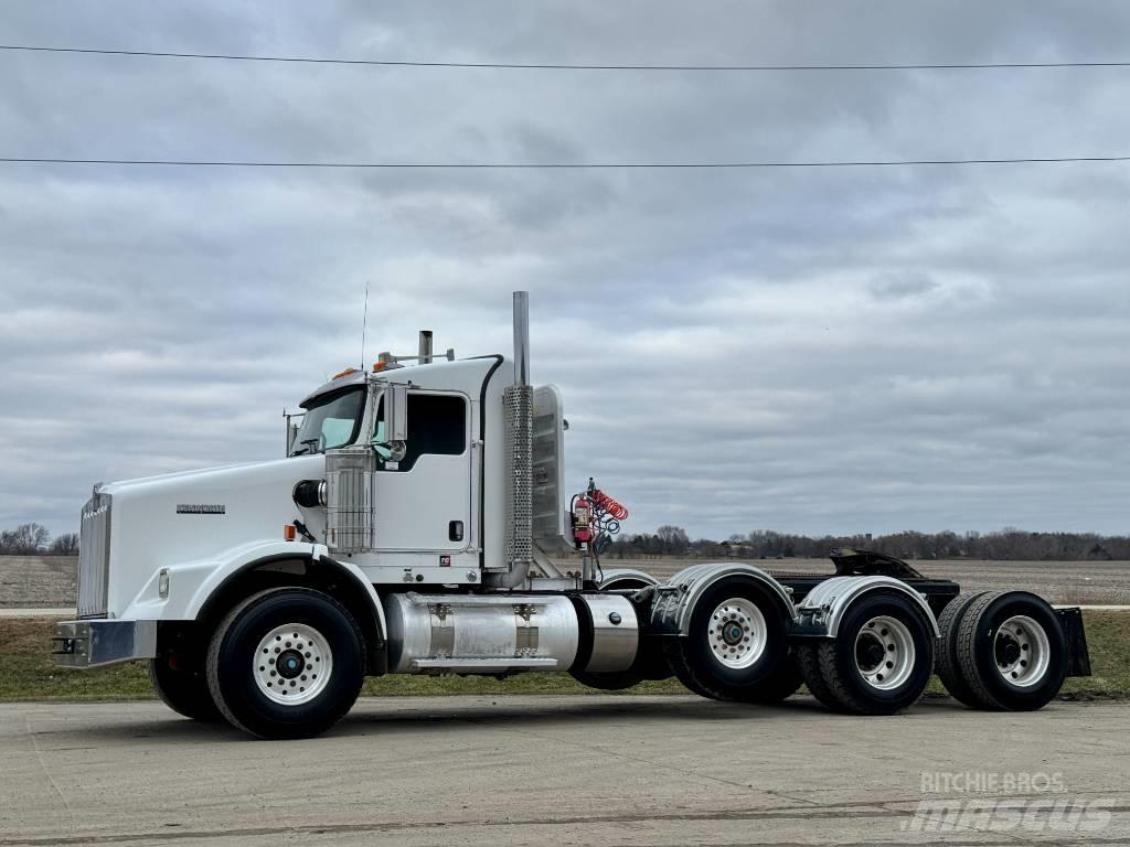 Kenworth T800 Naudoti vilkikai