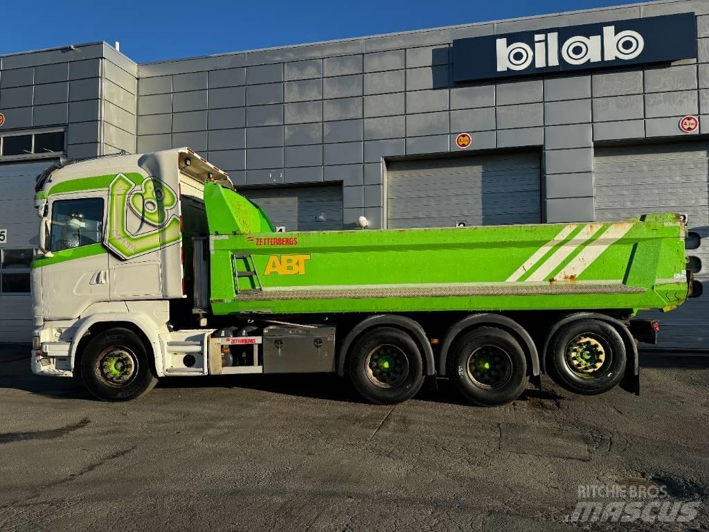 Scania R520LB8x4*4 Savivarčių priekabų vilkikai