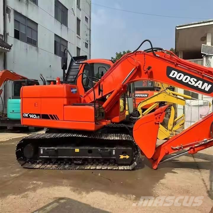 Doosan DX150 Vikšriniai ekskavatoriai