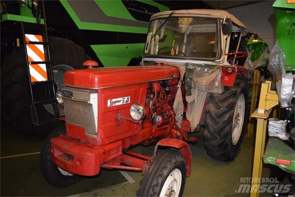 Renault Super 5D Traktoriai