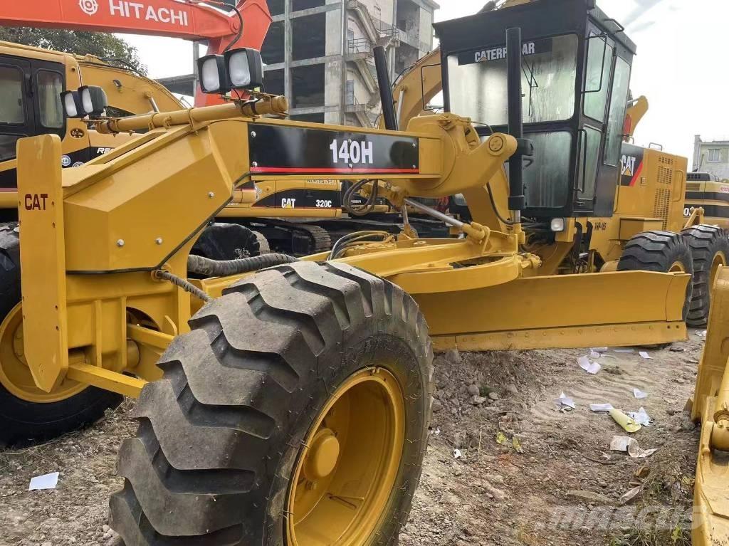 CAT 140 H Greideriai