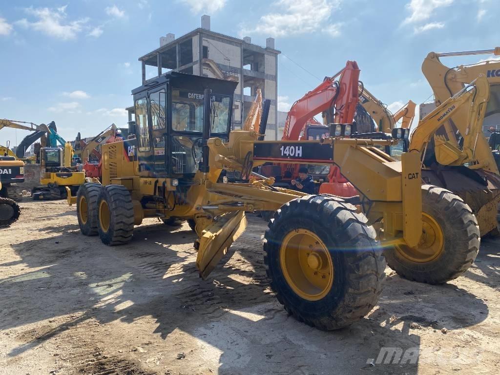 CAT 140 H Greideriai
