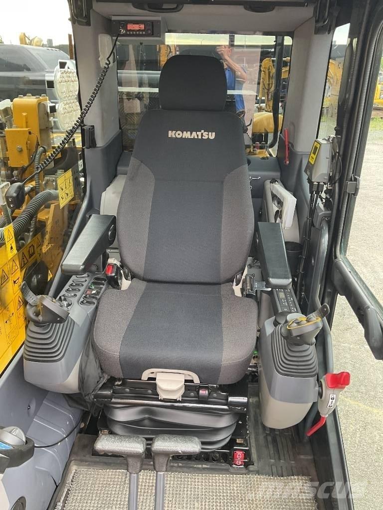 Komatsu PC240LC-11 Vikšriniai ekskavatoriai