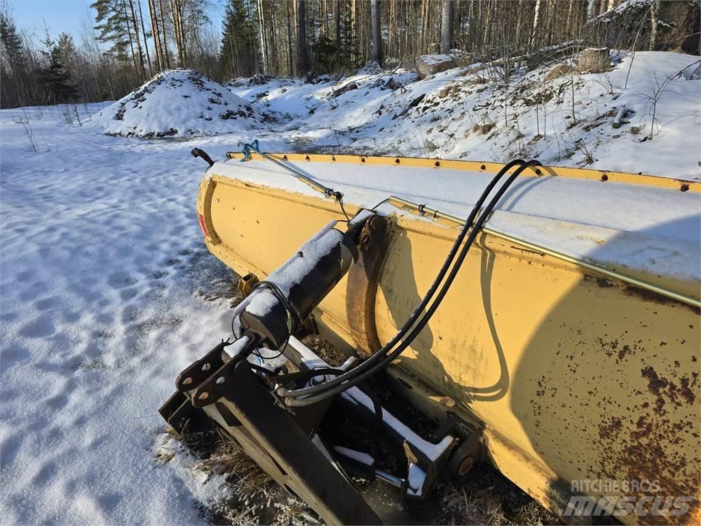Rote 320 alueaura Sniego peiliai ir valytuvai