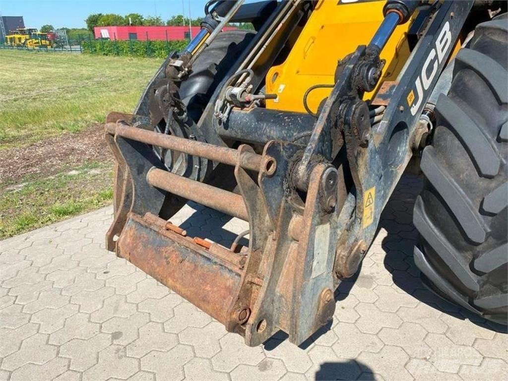 JCB 427 HT AGRI Naudoti ratiniai krautuvai
