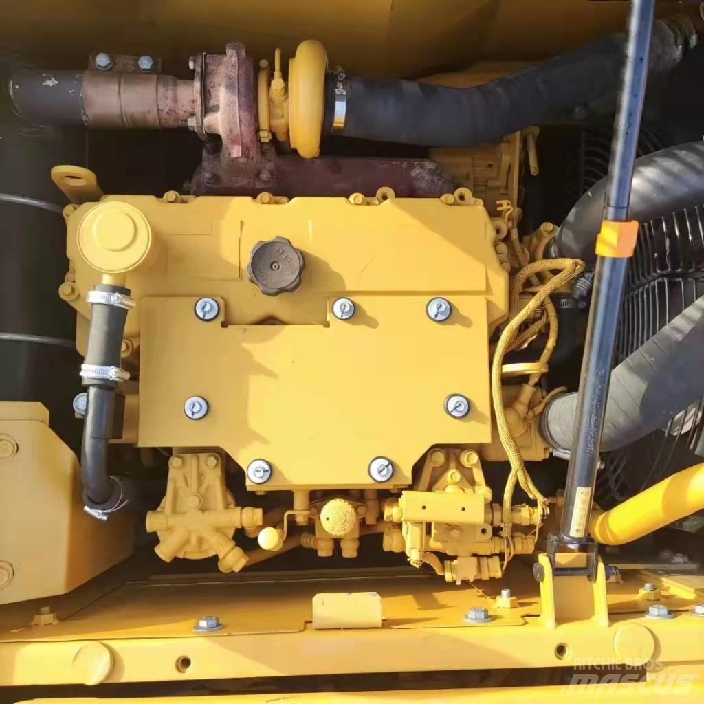 CAT 312 D Vikšriniai ekskavatoriai