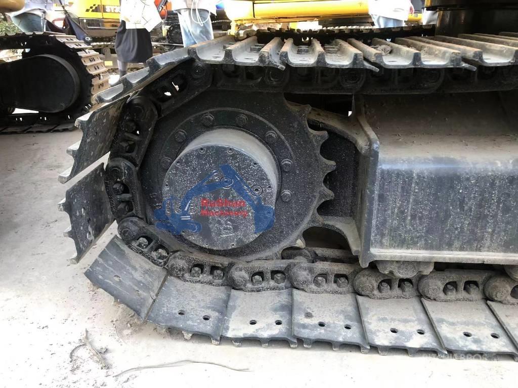 Komatsu PC70-8 Vikšriniai ekskavatoriai