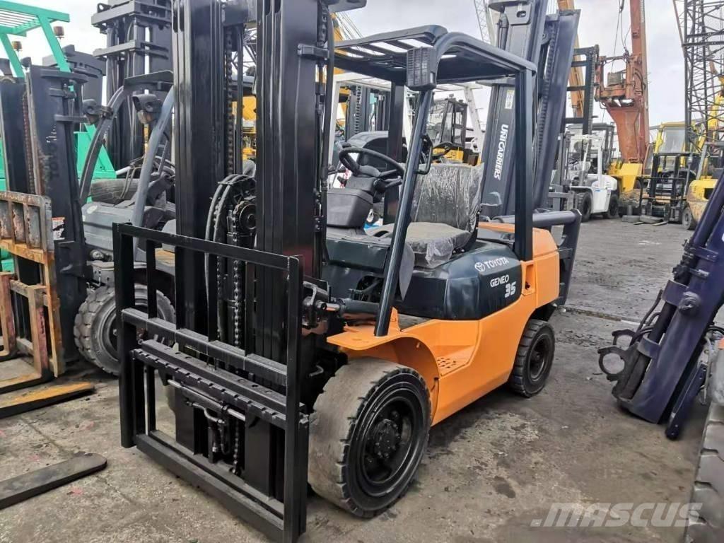 Toyota 3.5 ton Dyzeliniai krautuvai