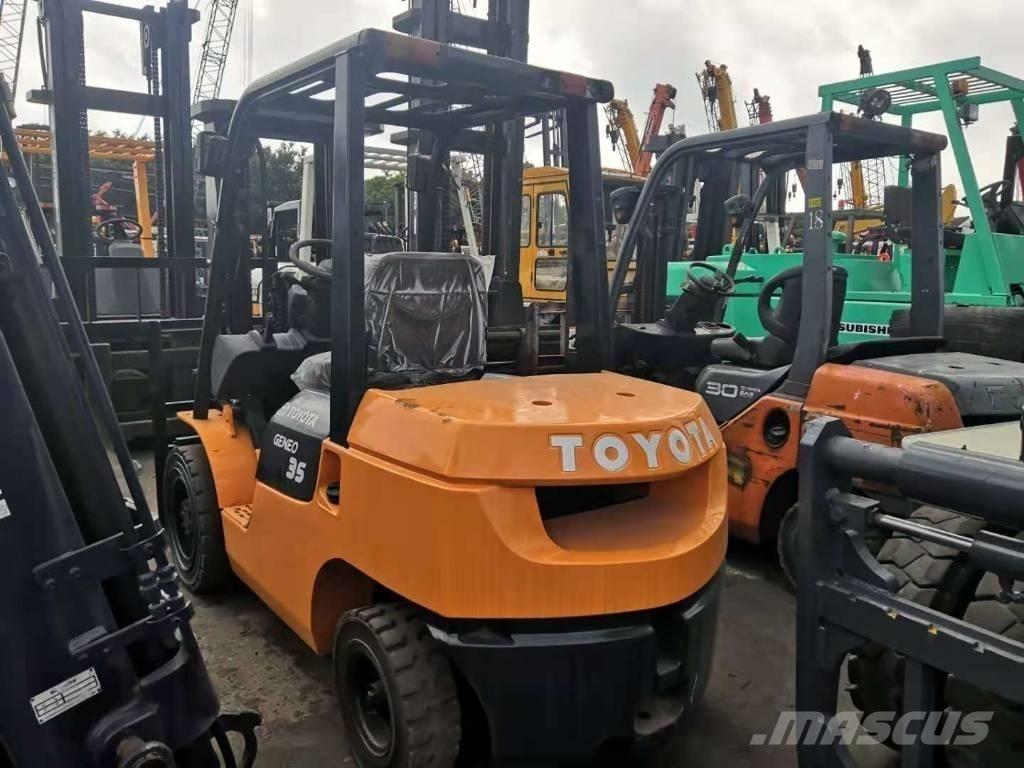 Toyota 3.5 ton Dyzeliniai krautuvai