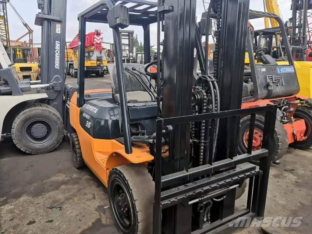 Toyota 3.5 ton Dyzeliniai krautuvai
