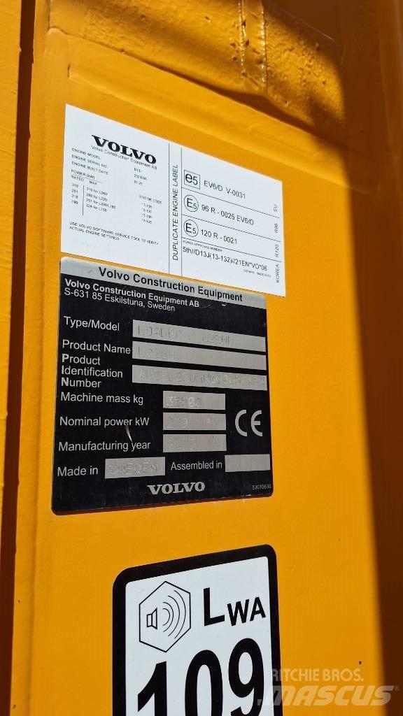 Volvo L 220 H Naudoti ratiniai krautuvai