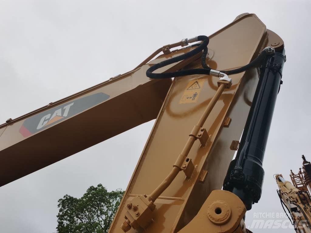 CAT 330 D L Vikšriniai ekskavatoriai