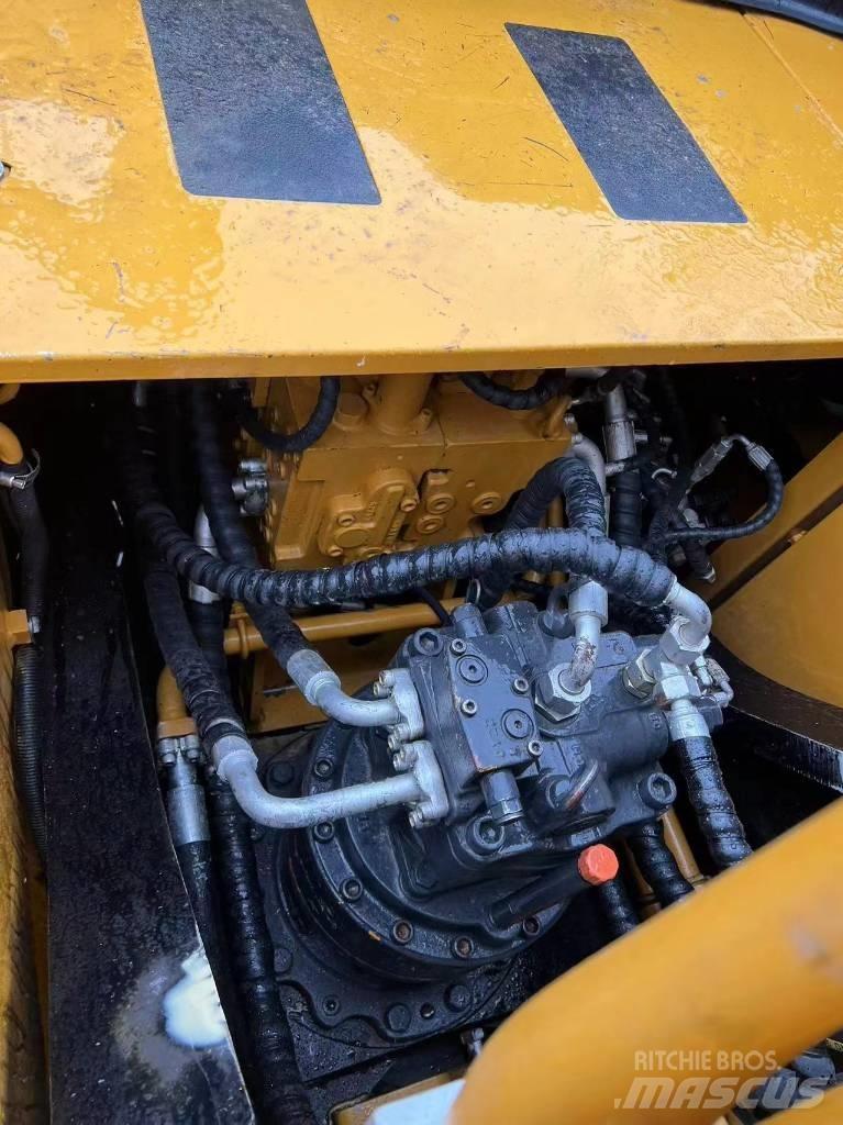 Sany SY 235 C Vikšriniai ekskavatoriai