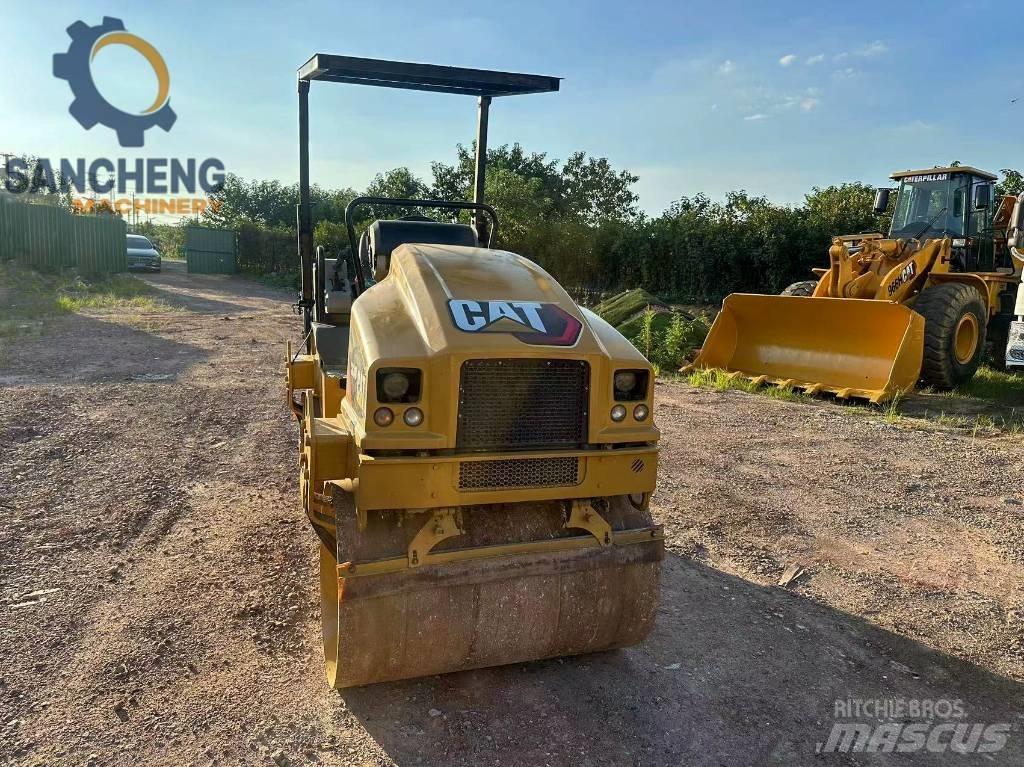 CAT CB24B Porinių būgnų volai