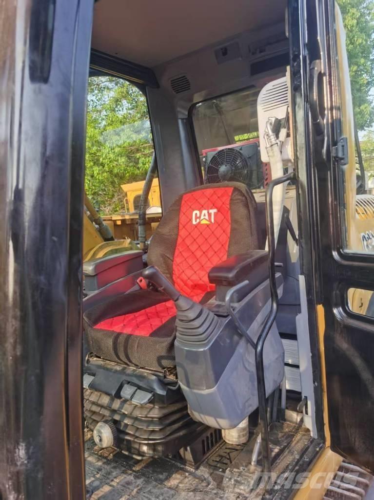 CAT 325 C Vikšriniai ekskavatoriai