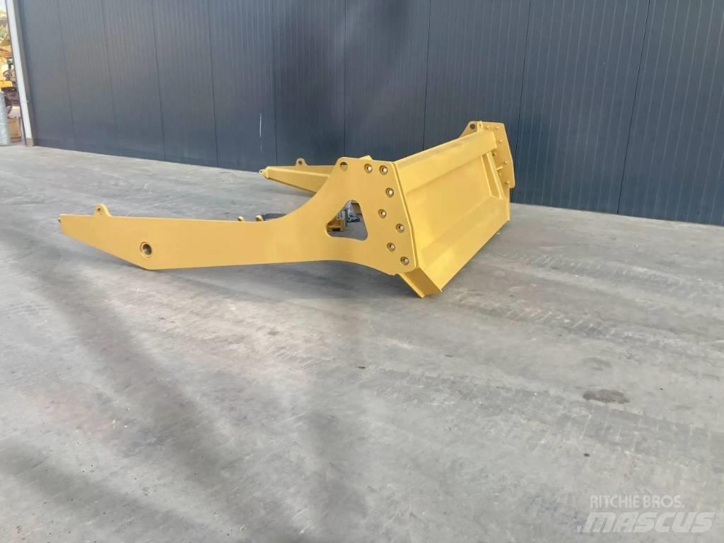 CAT 730 NG Galiniai žibintai