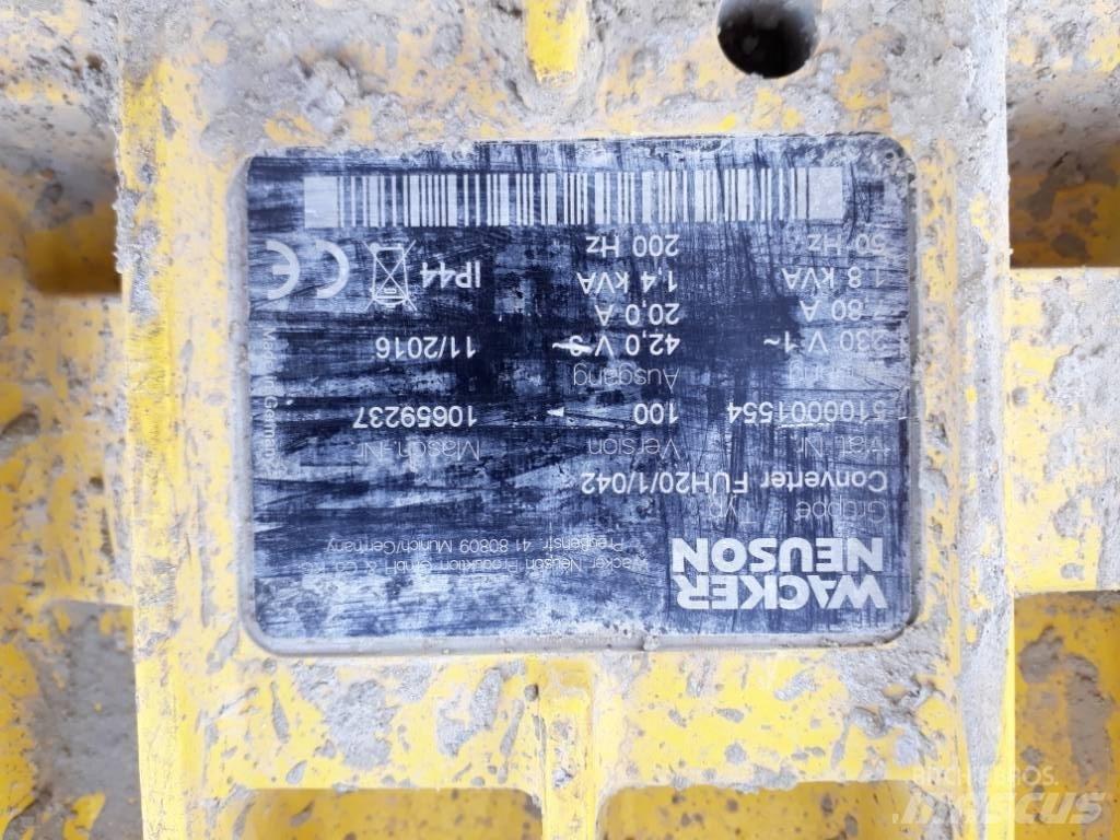Wacker Neuson FUH20 Betono akmens klojimo technika