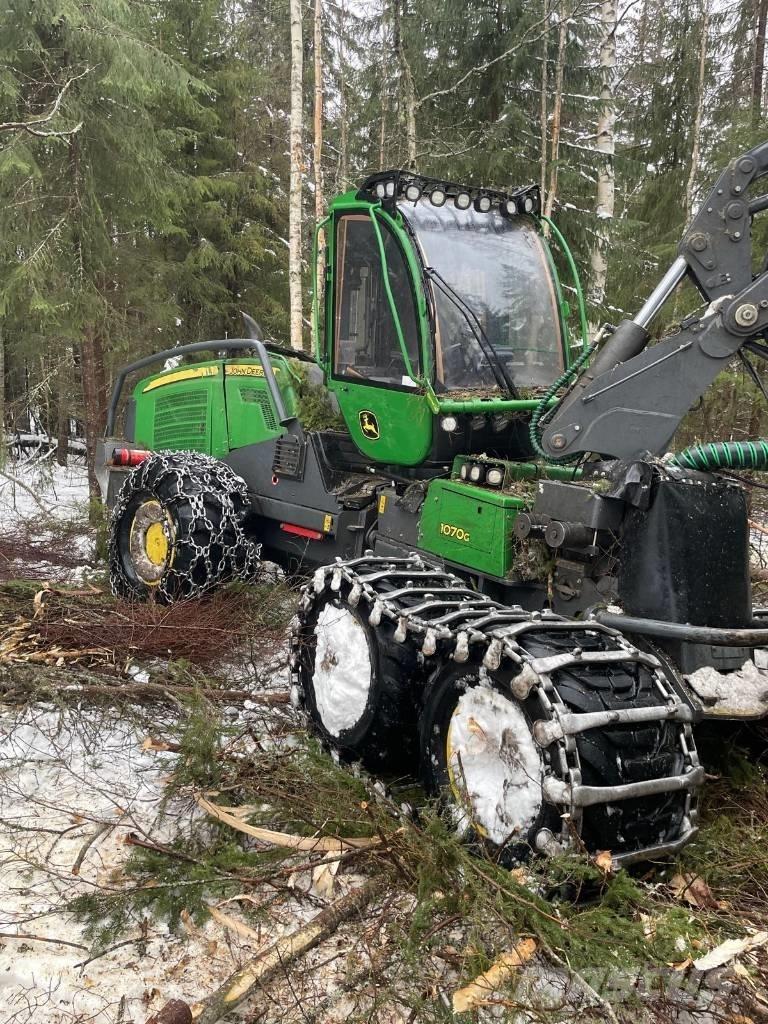 John Deere 1070 G Miško technika (Harvesteriai)