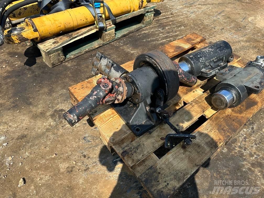 CAT 214 B FT gearbox Ratiniai ekskavatoriai