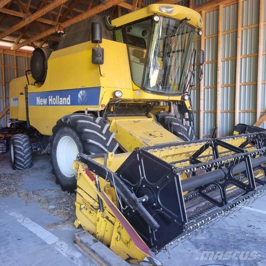 New Holland TC 5070 Derliaus nuėmimo kombainai