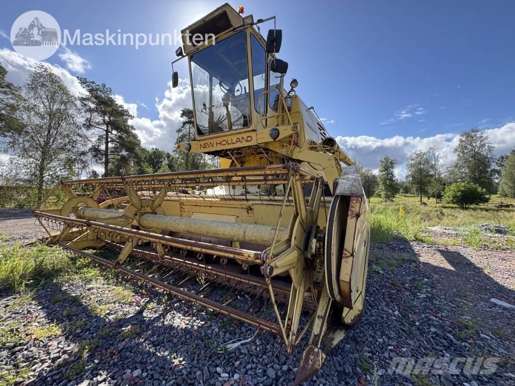 New Holland 1530 Derliaus nuėmimo kombainai