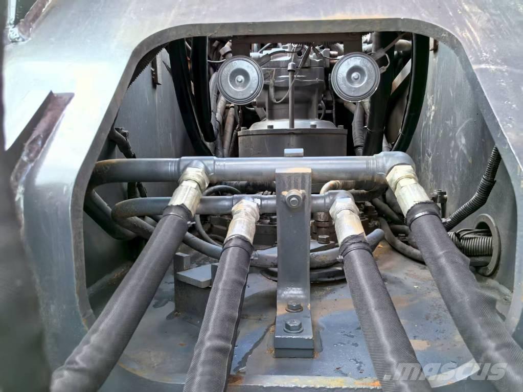 Hitachi ZX 240 HG Vikšriniai ekskavatoriai