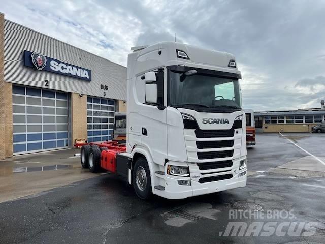 Scania S 590 Važiuoklė su kabina