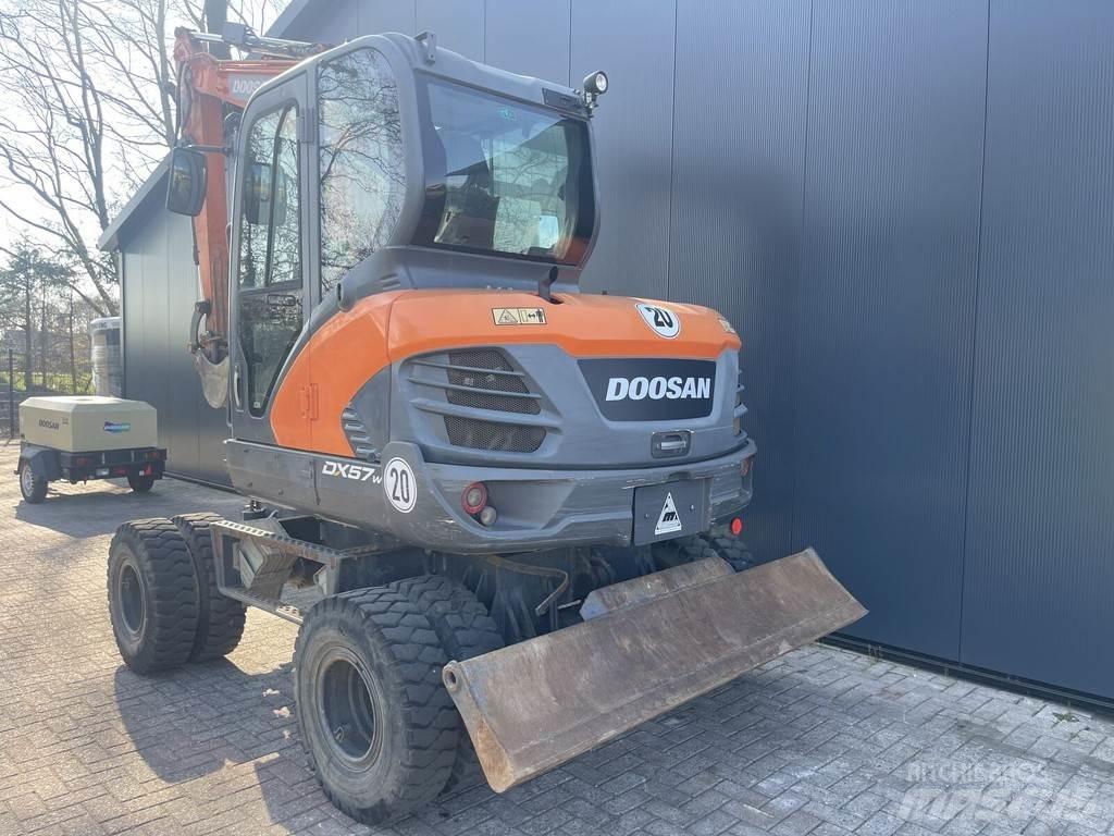 Doosan DX57W Ratiniai ekskavatoriai