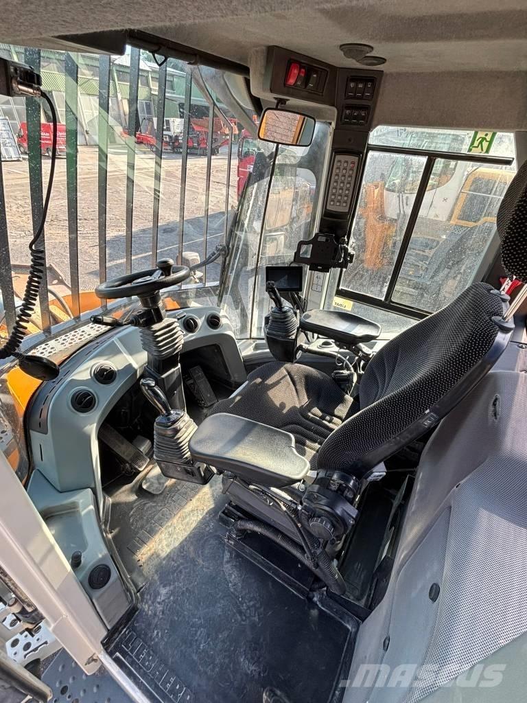 Liebherr L 576 Naudoti ratiniai krautuvai
