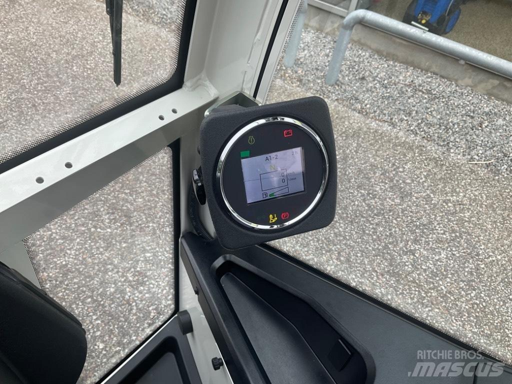 CLAAS Torion 535 Naudoti ratiniai krautuvai