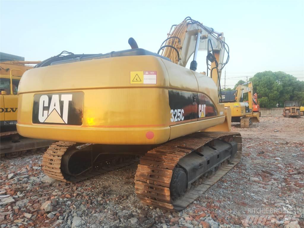 CAT 325C Vikšriniai ekskavatoriai