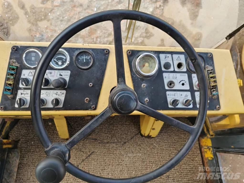 Bomag BW 217 Vieno būgno volai