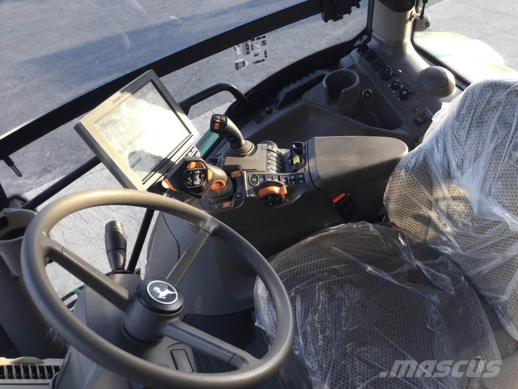 John Deere 6R110 Traktoriai