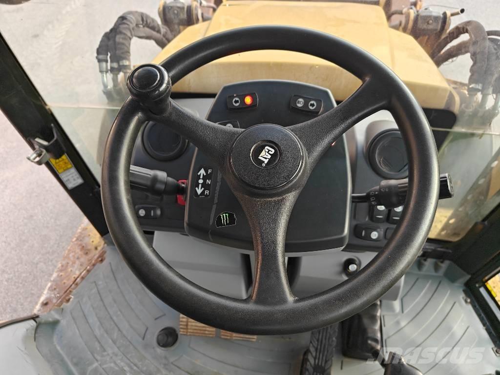 CAT 428 F Ekskavatoriniai krautuvai