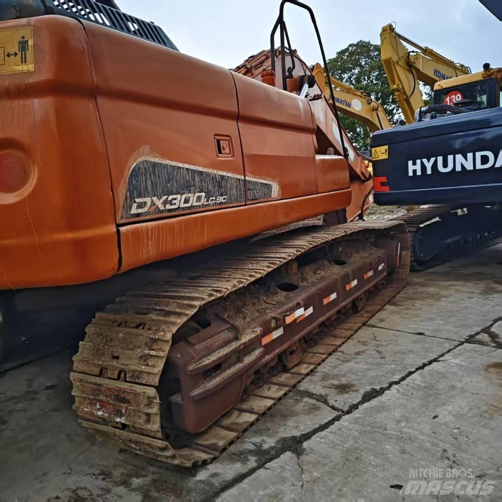 Doosan DX 300 LC Vikšriniai ekskavatoriai