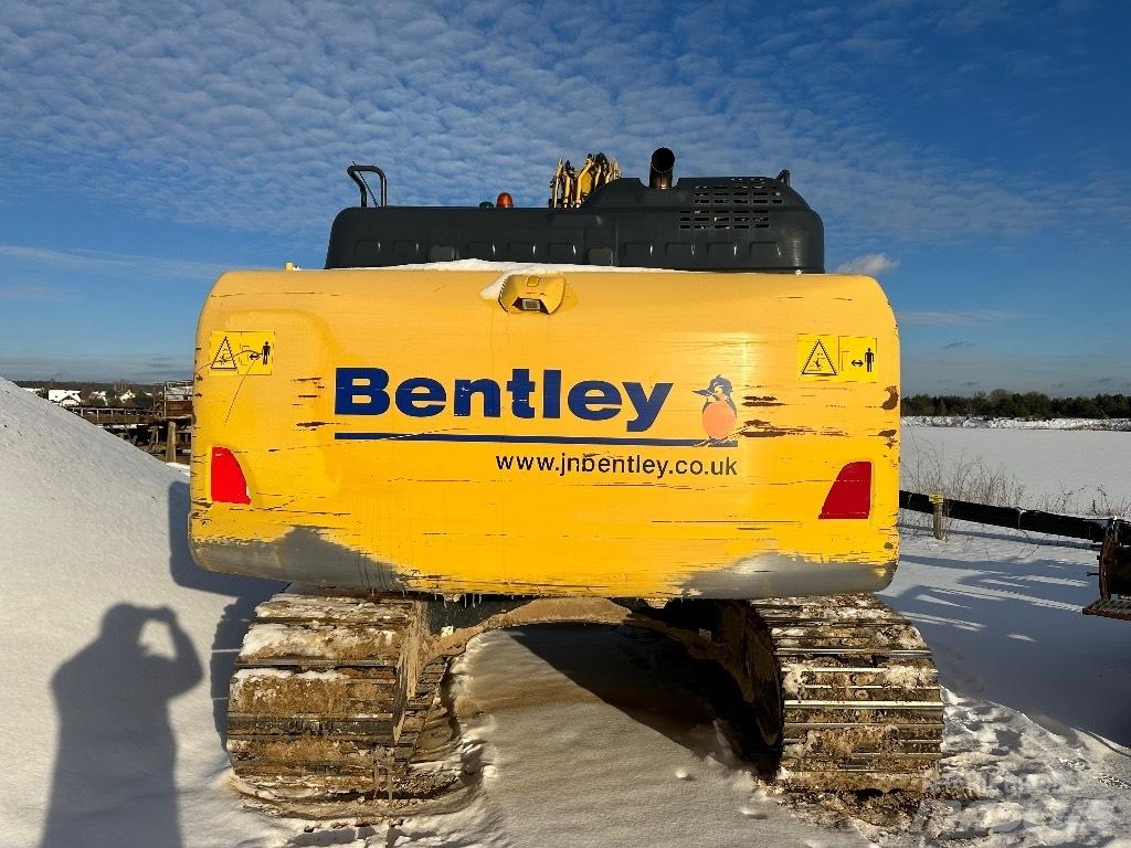 Komatsu PC 210 LC-11 Vikšriniai ekskavatoriai