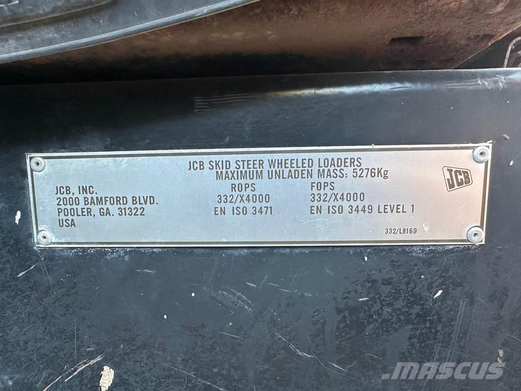 JCB 225 Mini krautuvai