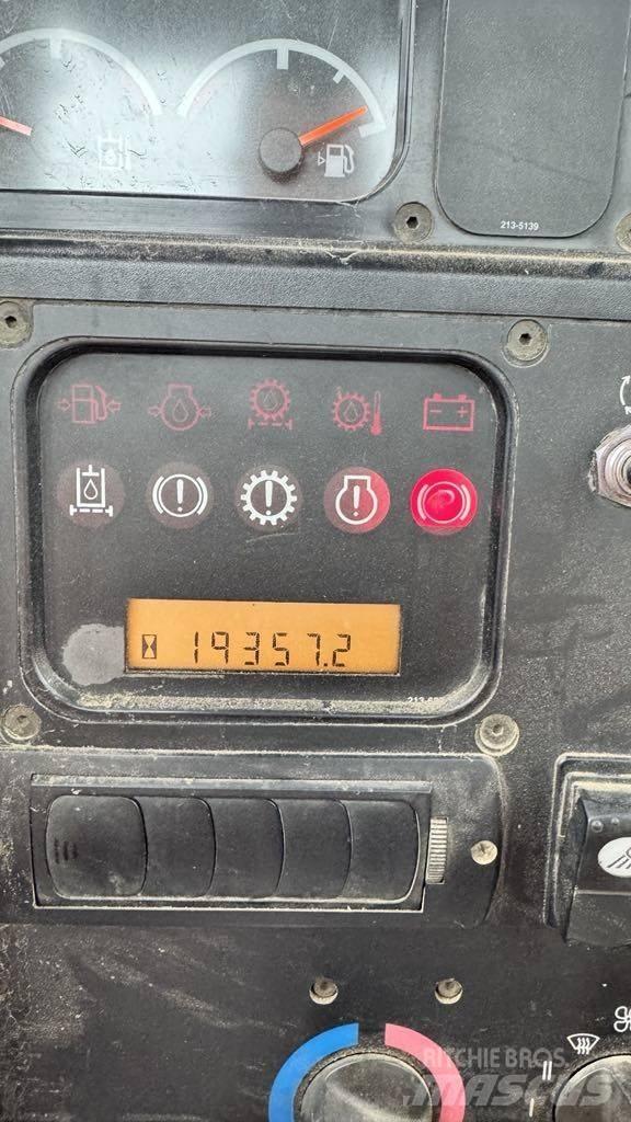 CAT D 6 N LGP Vikšriniai buldozeriai