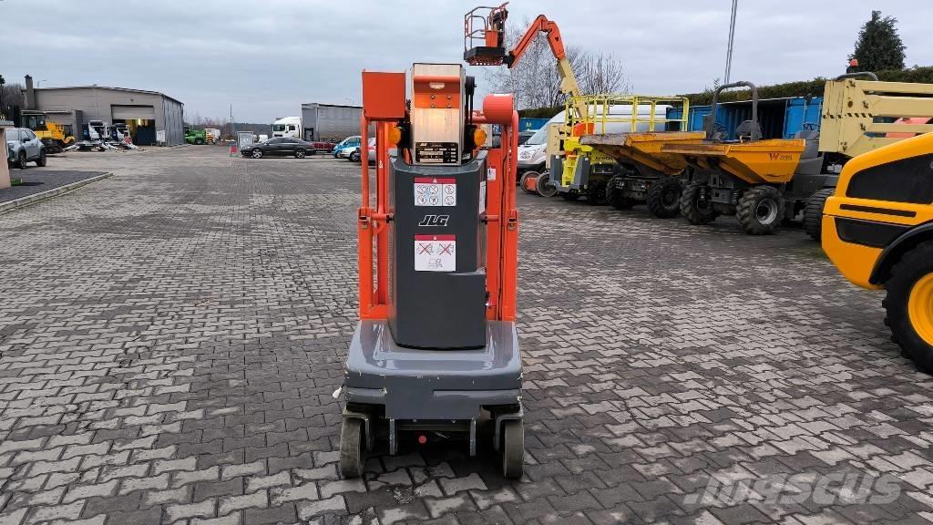 JLG Toucan Duo Vertikalūs stiebiniai keltuvai
