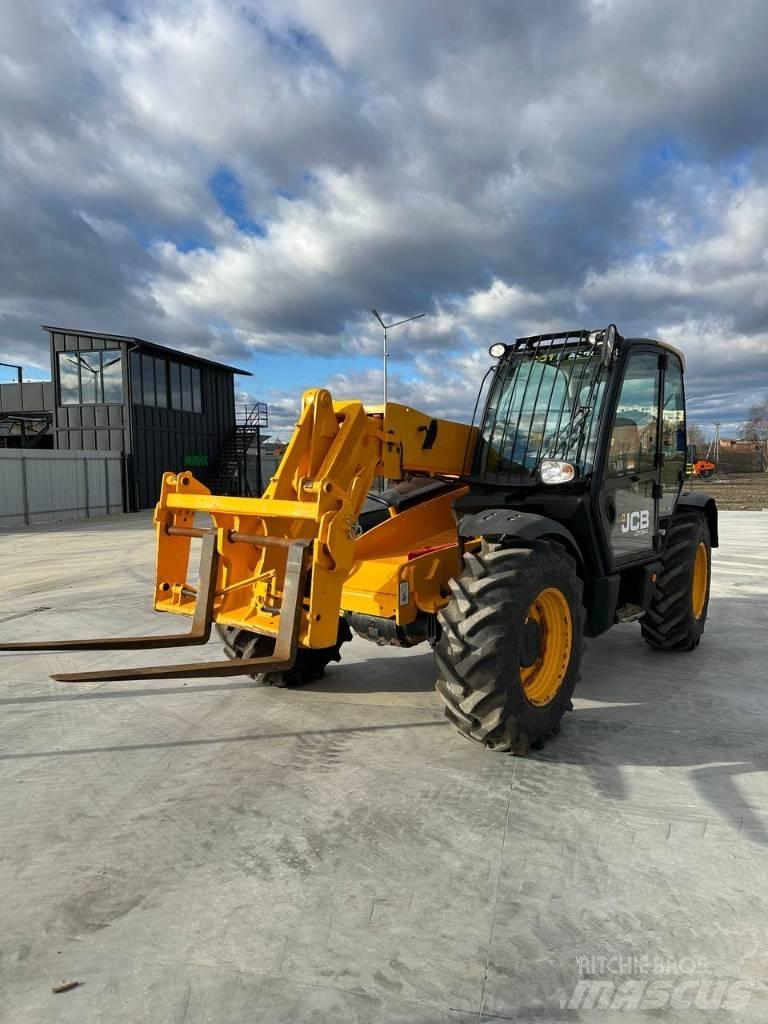 JCB 531-70 Teleskopiniai krautuvai