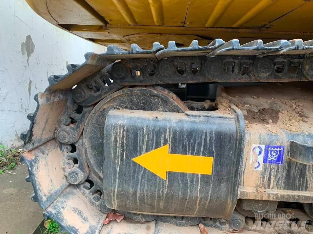 CAT 323 D L Vikšriniai ekskavatoriai